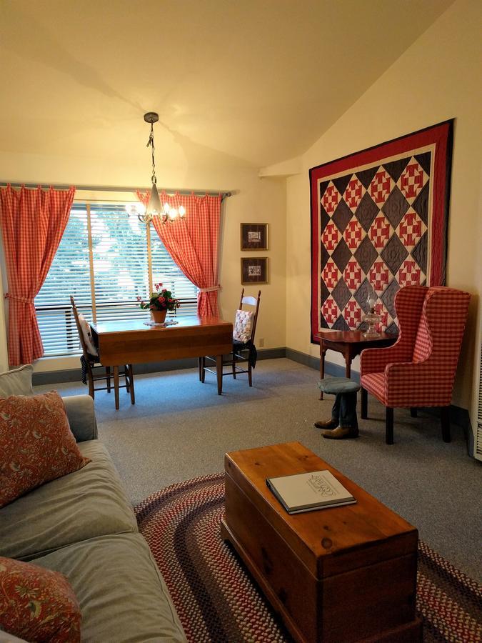 Baywood Inn Bed & Breakfast Buitenkant foto